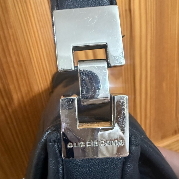 Liz Claiborne simplistic Black slim medium Leather Crossbody Adjustable Strap - Picture 4 of 13